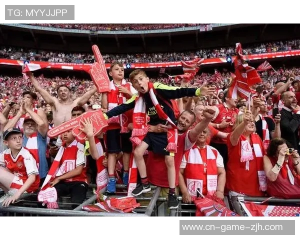 欧足联庆祝四大赛事冠军归属巴黎热刺切尔西与阿森纳女足的辉煌成就